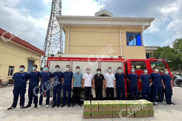 科利瑞克開(kāi)展”夏日送清涼”，慰問(wèn)消防暖人心