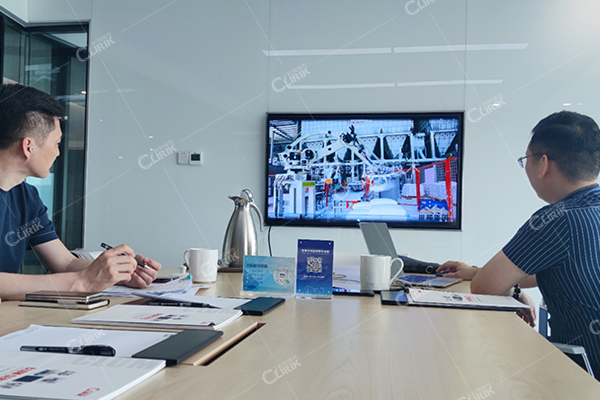 朝鮮客戶參觀我司碳酸鈣環(huán)輥磨設(shè)備